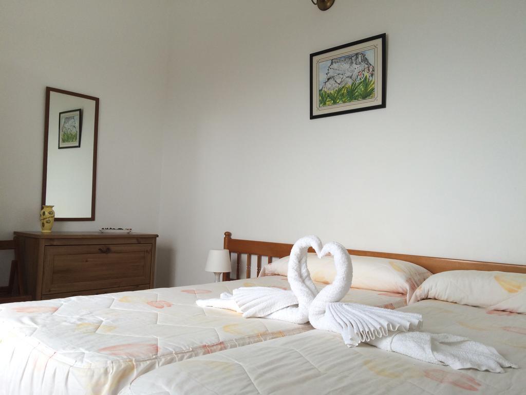 Apartamentos Dominguez Calera Camera foto